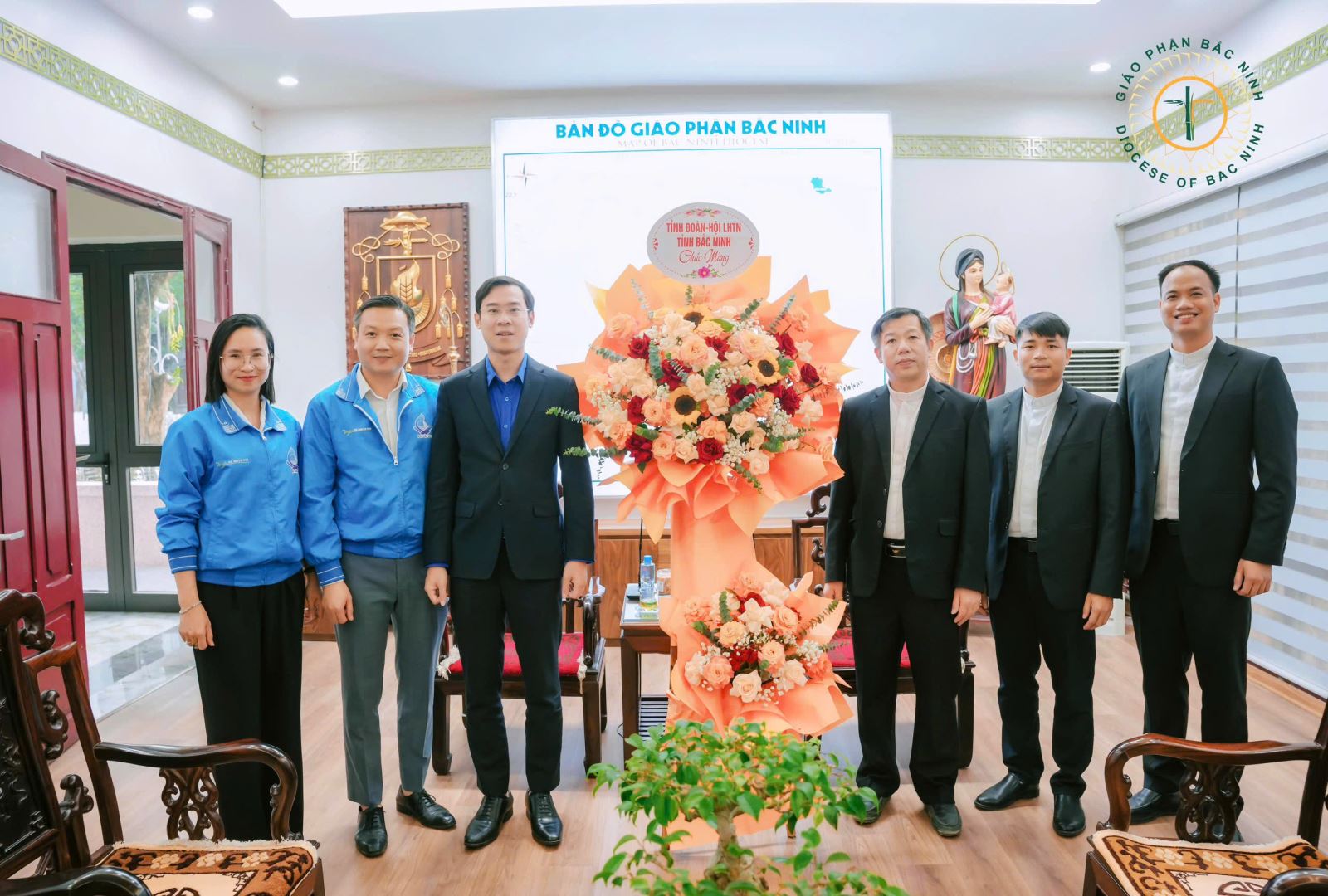 Tỉnh đoàn, Hội LHTN Việt Nam tỉnh Bắc Ninh chúc mừng Giáng sinh an lành tới thanh niên, đồng bào tôn giáo